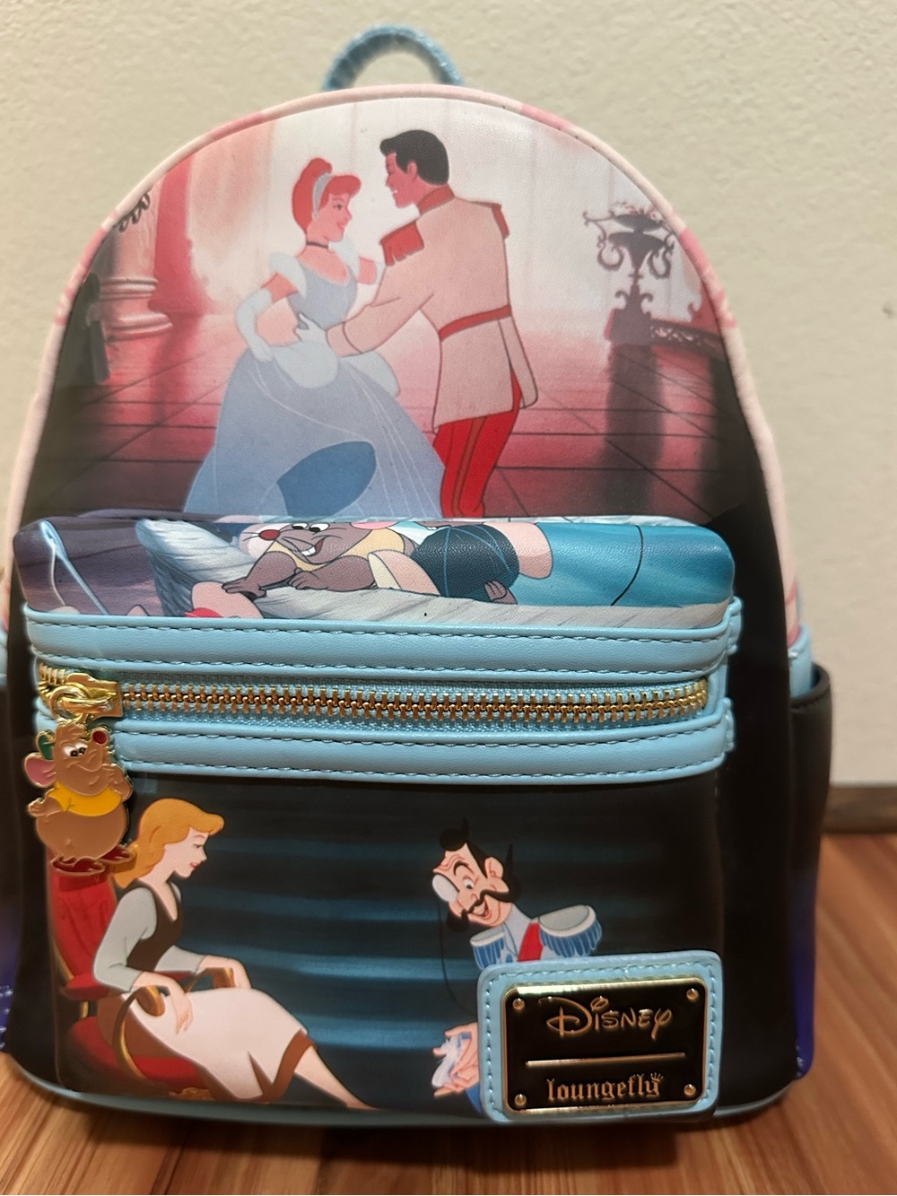 NWT Disney x Loungefly Cinderella Mini Backpack - Pastel Blue - Picture 2 of 6